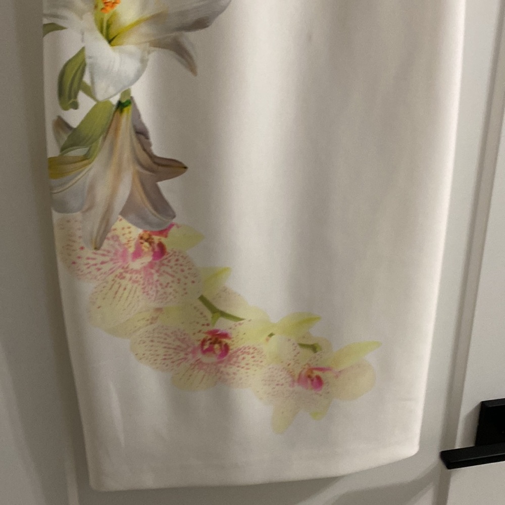 Floral Dress - Picture 4 of 6